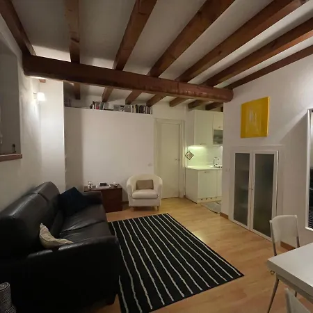 아파트 Cascina Todeschino *